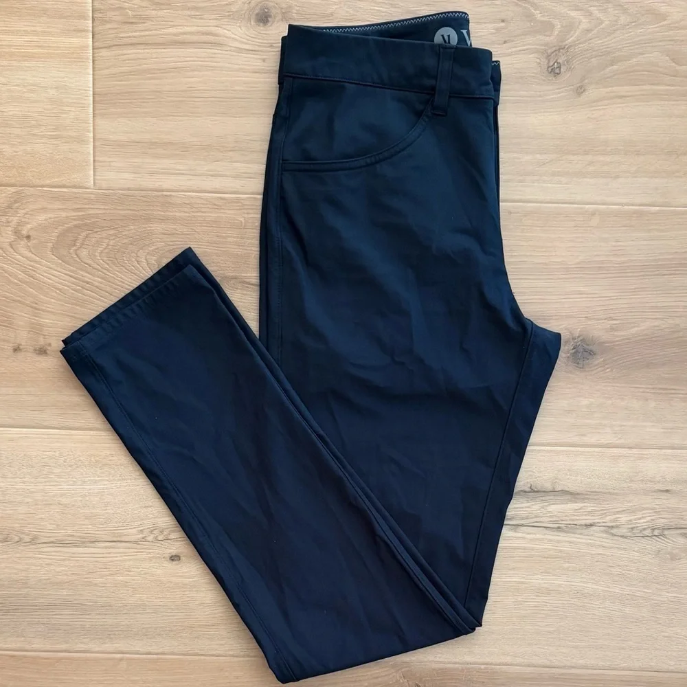 Vuori Meta Athletic Slim Pants in Black Size 28